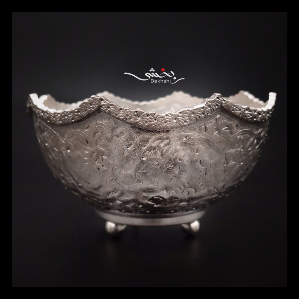 کاسه پایه گلوله ای نقره گل و مرغ عیار 84