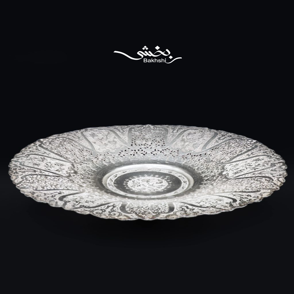 شیرینی خوری گل و مرغ عیار 84