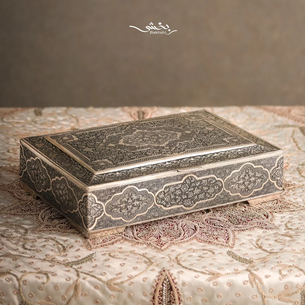 جعبه نقره ریزقلم گل و مرغ اعلا