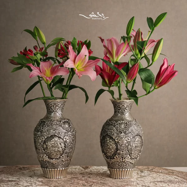 گلدان نقره مینیاتور و گل برجسته اعلا