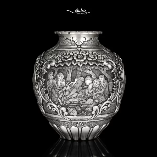 گلدان نقره خمره ای مینیاتور و گل برجسته اعلا