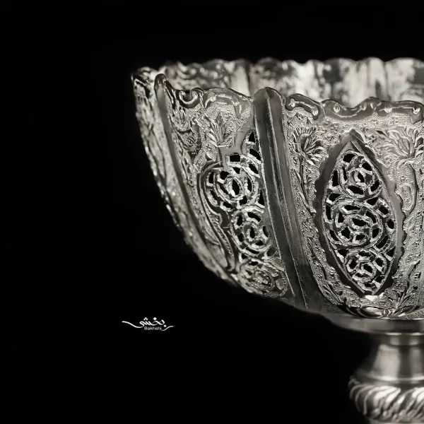 کاسه پایه دار نقره قلم گل و مرغ