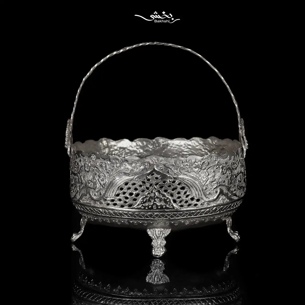 photo_2025-05-18_14-58-58 سبد نقره دسته دار بیضی قلم گل و مرغ