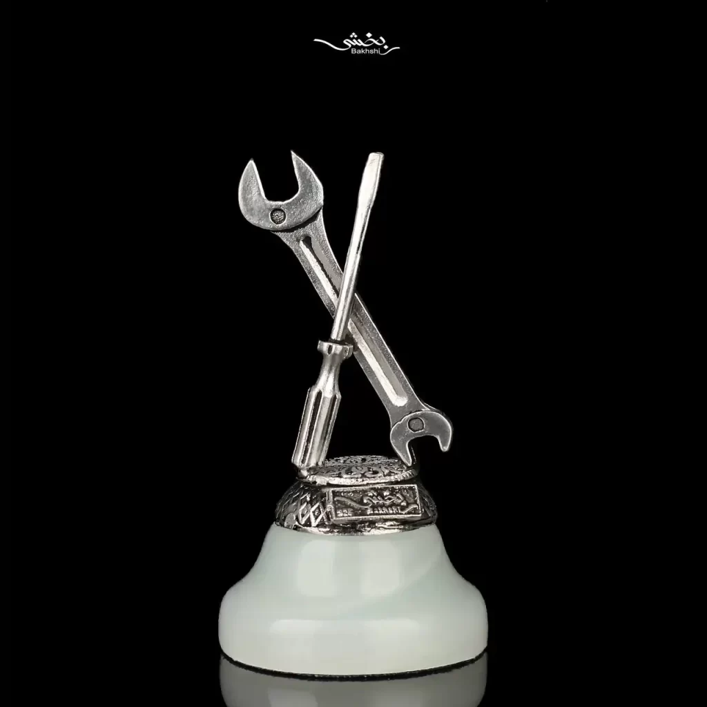 تندیس نقره ابزار مدرن