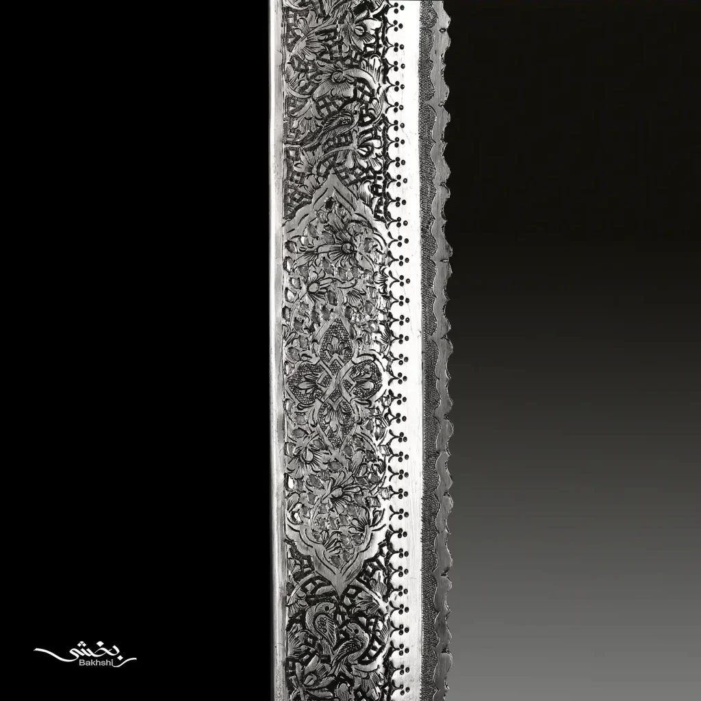 ست آینه مستطیلی و شمعدان دوشاخه نقره گل و مرغ