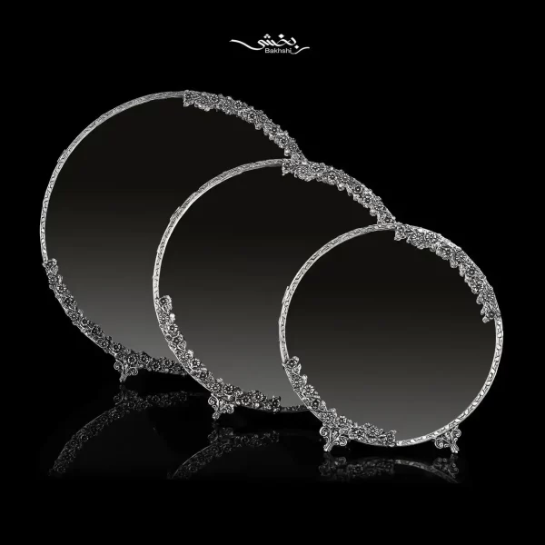 آینه نقره گرد شکوفه مدرن در سه سایز مختلف و ساخته شده از نقره با عیار 92.5 موجود در شعب حضوری و سایت نقره بخشی.