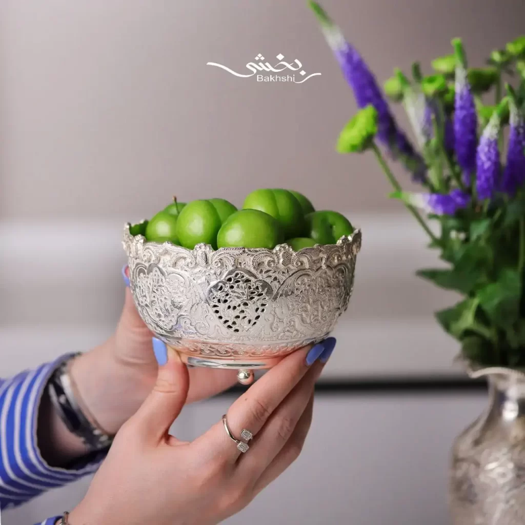 کاسه نقره پایه گلوله ای گل و مرغ