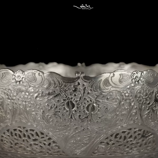 کاسه نقره گرد گل و مرغ پایه ریختگی