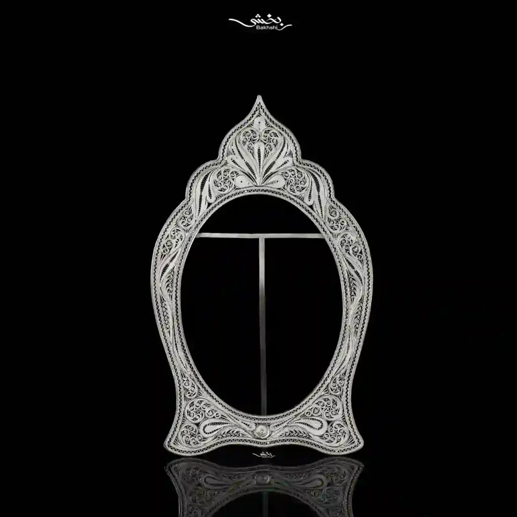 قاب عکس نقره بیضی تاجدار ملیله زنجان