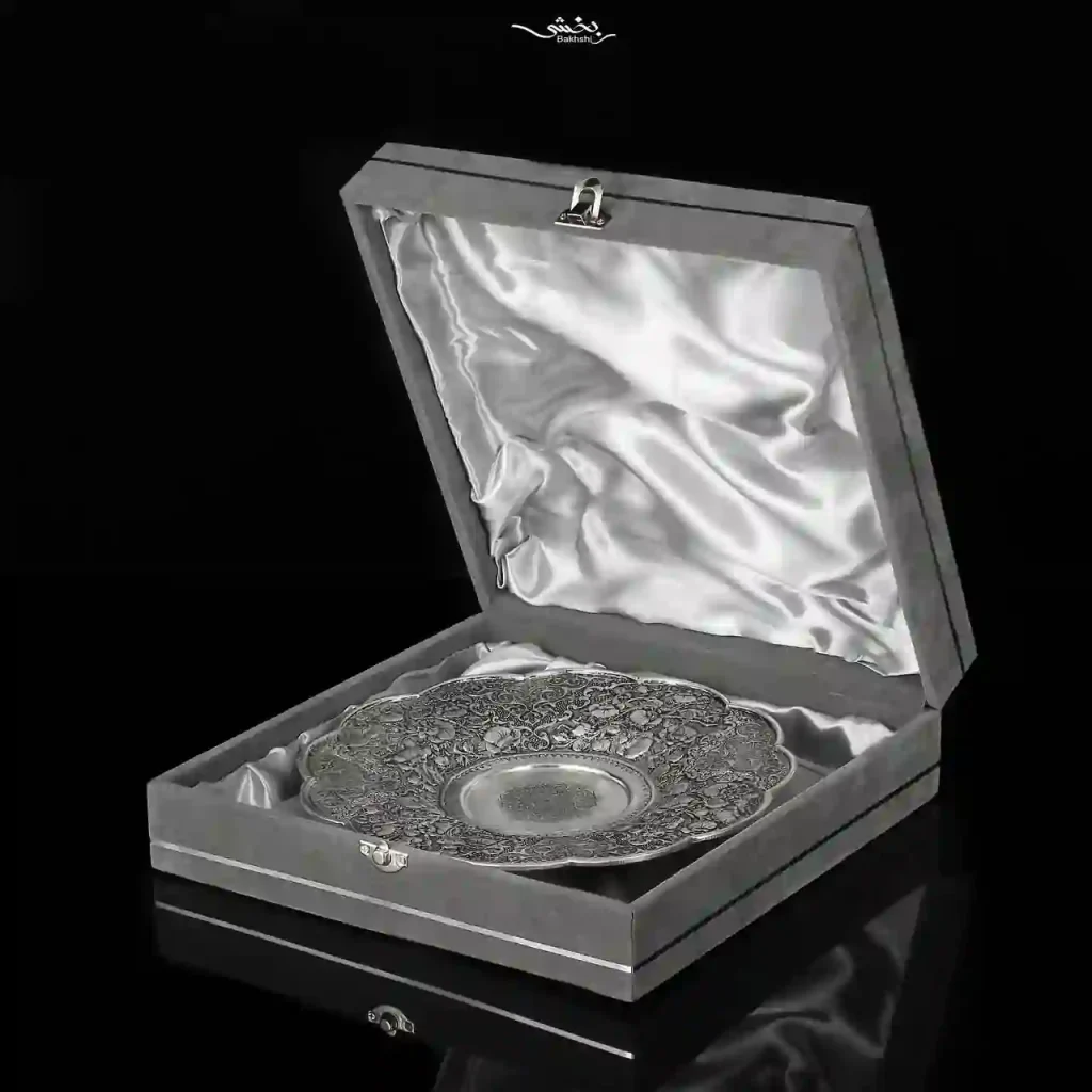 بشقاب نقره گل برجسته اعلا لب برگی