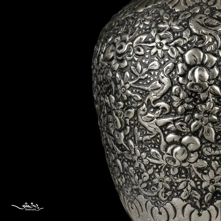 یک جفت تنگ شاخدار نقره قلم گل و مرغ