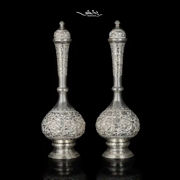یک جفت تنگ نقره قلم گل برجسته