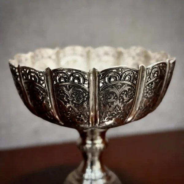 کاسه نقره پایه دار قلم گل و مرغ